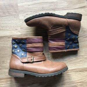 American Flag ankle booties, prefect for concerts